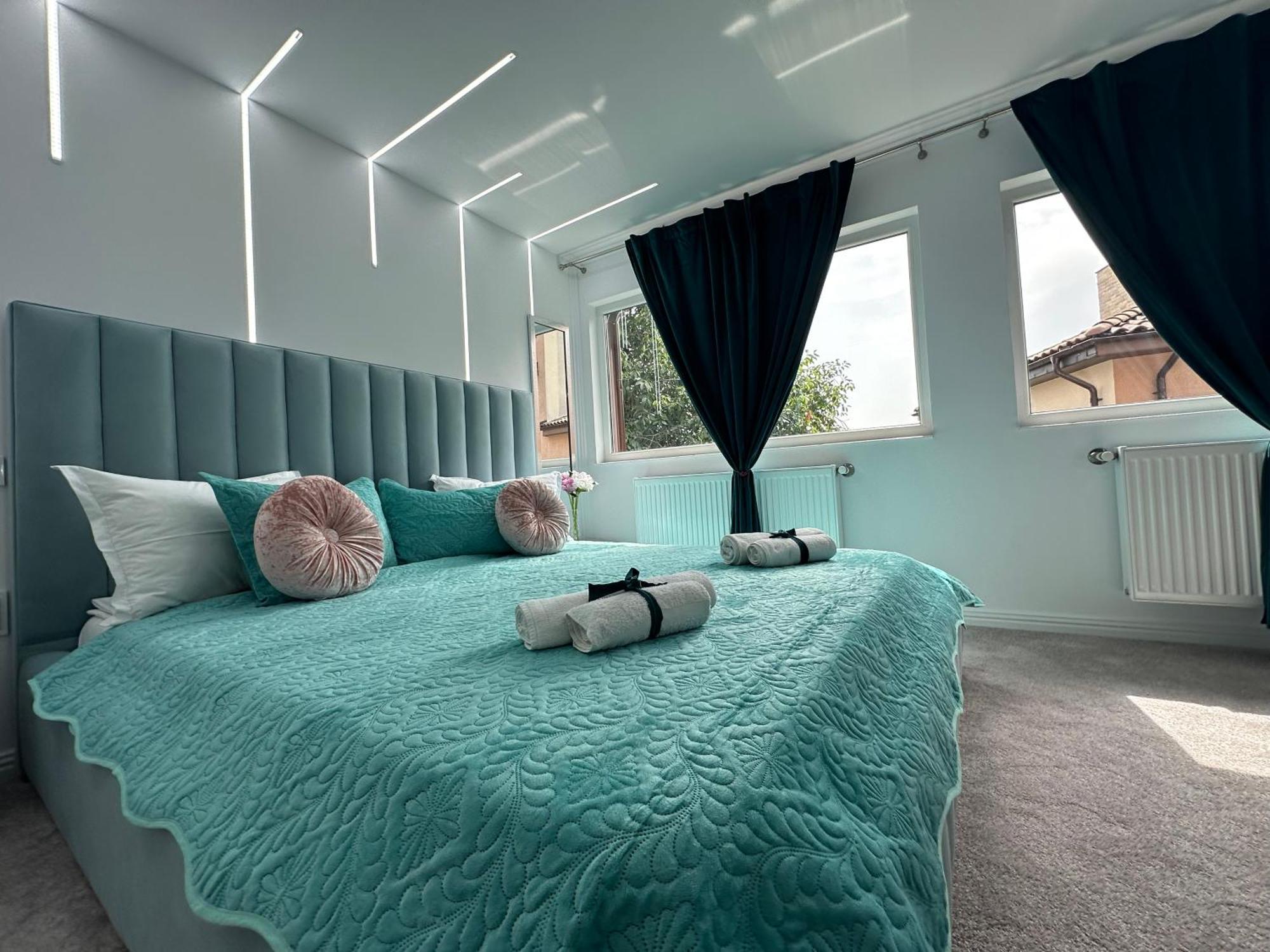 Elegant Escape Central Studio Крайова Экстерьер фото